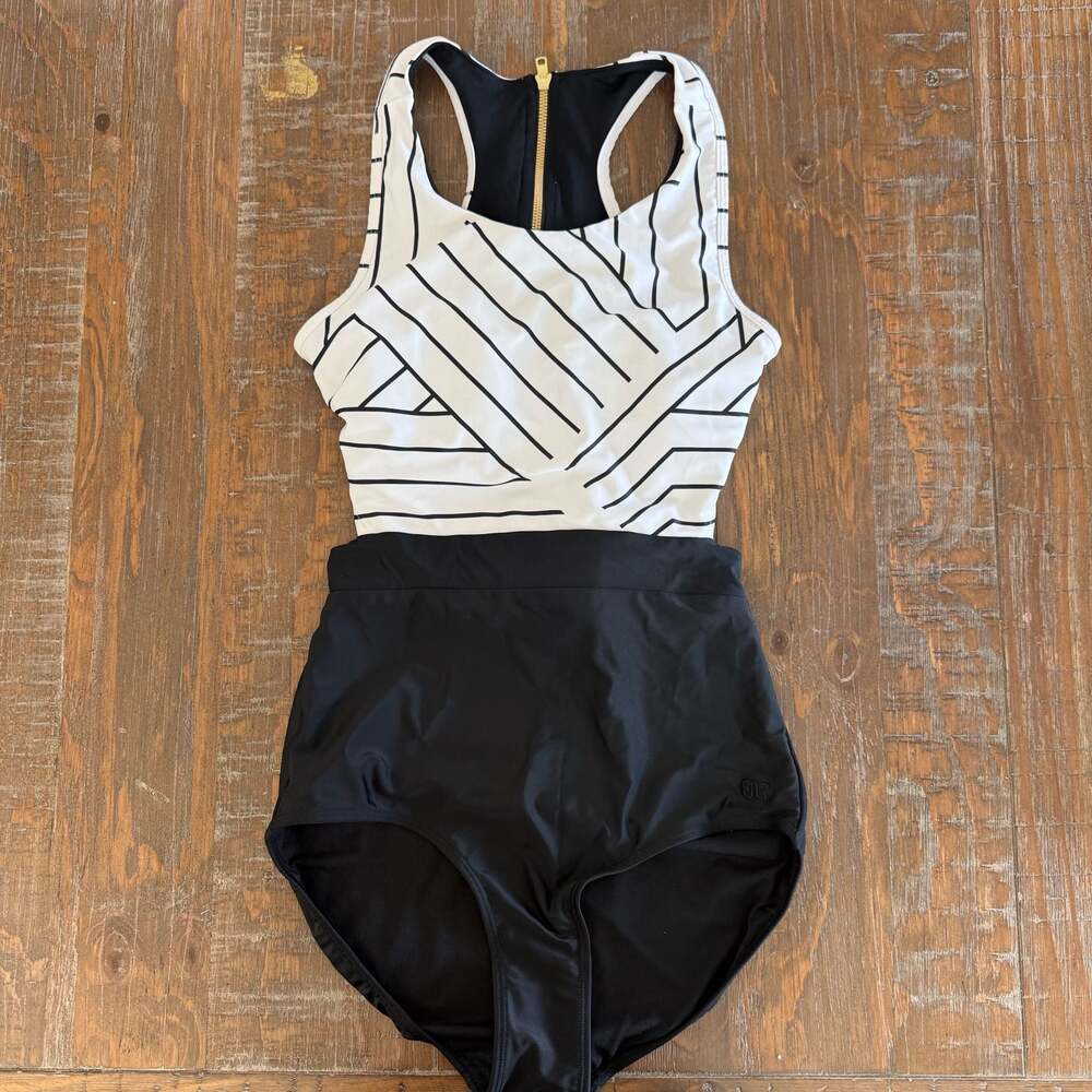 Albion one piece black and white cutout swimsuit size medium